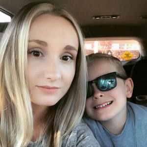 Meet your Posher, Ashley